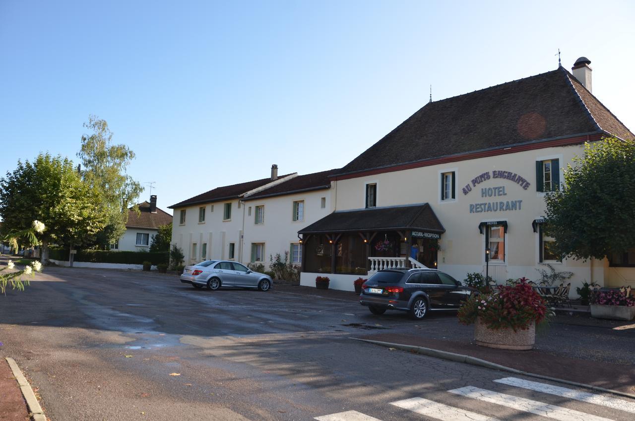 Logis Au Puits Enchante Saint-Martin-en-Bresse Exterior photo